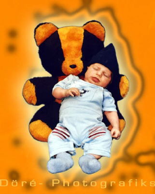 baby-tom-mit-B�r